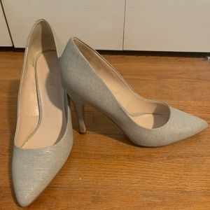 Grey Speckled Nine West Pumps